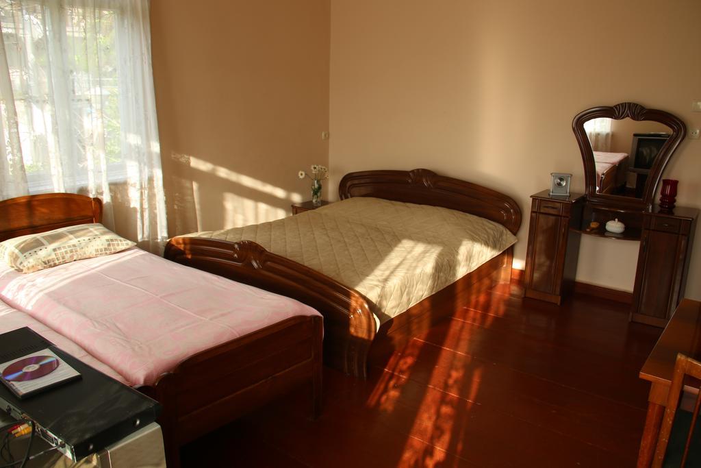 Achi Guest House Makhinjauri Rom bilde