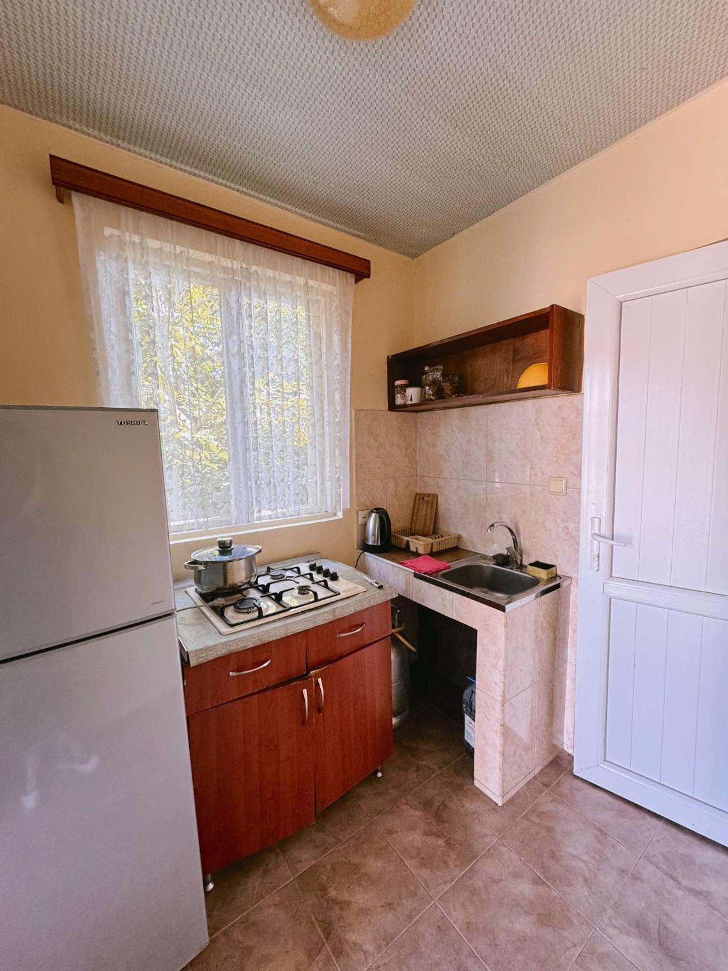 Achi Guest House Makhinjauri Eksteriør bilde