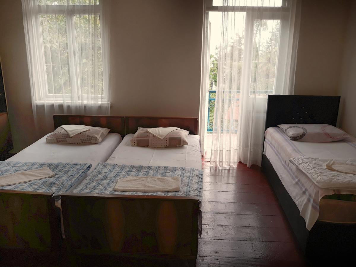 Achi Guest House Makhinjauri Eksteriør bilde